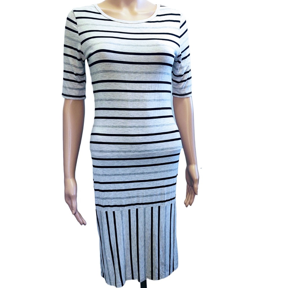 EUC LuLaRoe Julia Dress Gray/Black/White Striped Skirt Stretchy Rayon/Spandex XS